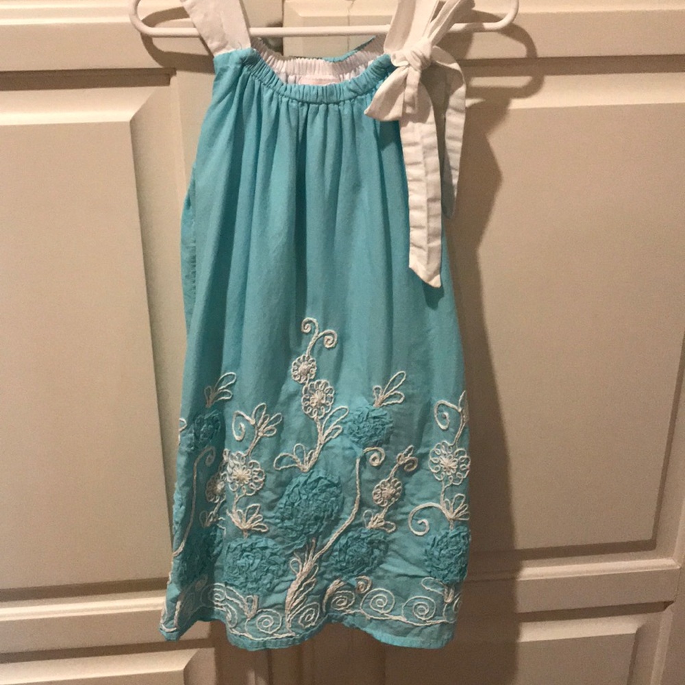 Beautiful aqua CachCach dress size 6.